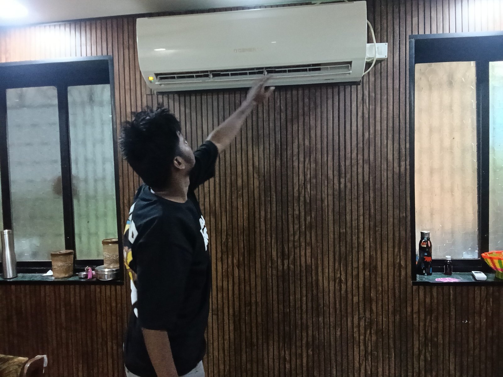 KGN AC Repairing & Service providing AC Repair, AC Gas Charging and AC Installation Services in Navi Mumbai